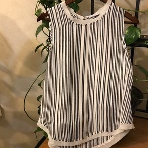 Who What Wear Sleeveless Hi/Lo Top